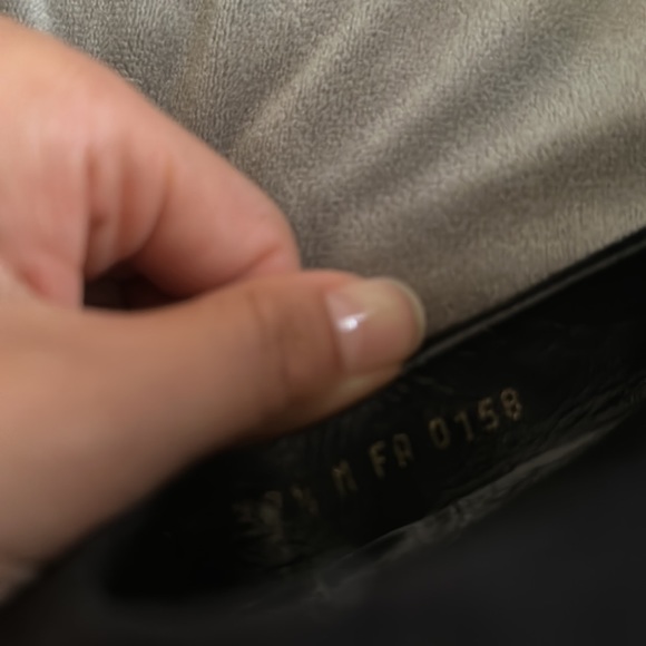 Louis Vuitton Flats - Picture 4 of 7